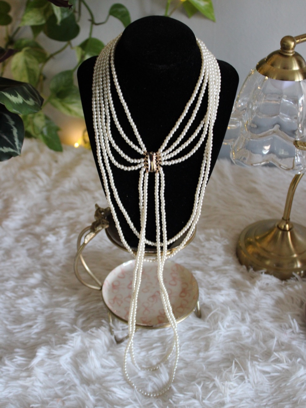 Anthropologie Multi-Strand Faux Pearl Statement Necklace NWT - Picture 13 of 15